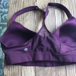 Lululemon sports bra
